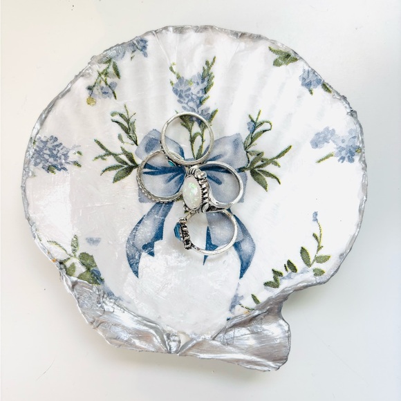Hand Crafted Jewelry - Handcrafted shell ring dish with blue bow decoupage design